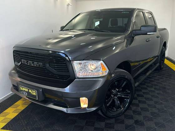 RAM 1500 5.7 V8 GASOLINA LIMITED NIGHT EDITION CD 4X4 AUTOMÁTICO
